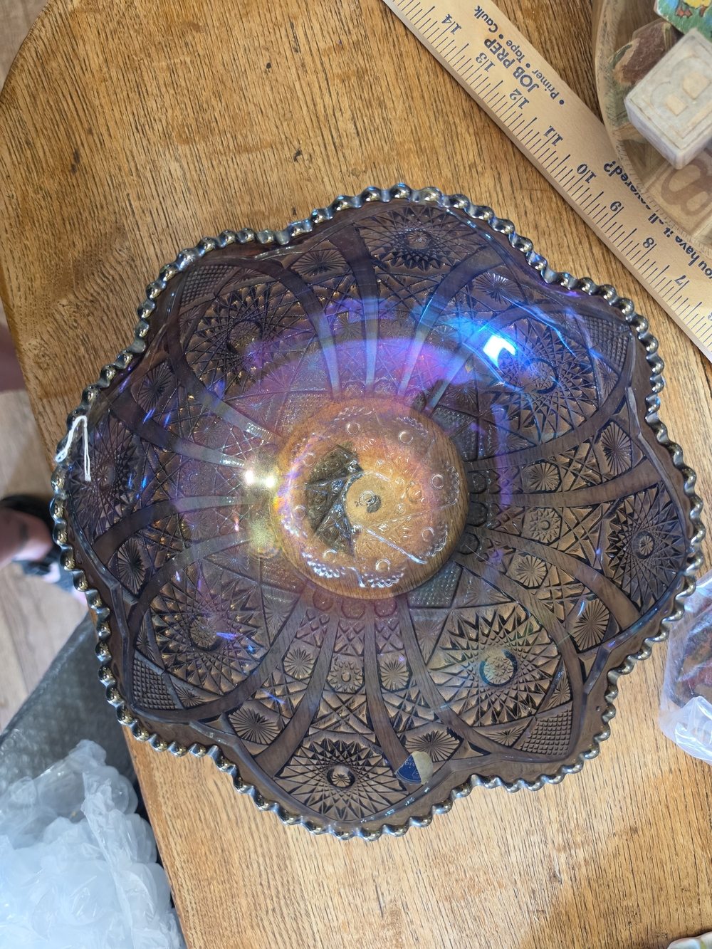 Antique Imperial Daisy And Button Amethyst Carnival Glass Fruit Bowl 10”